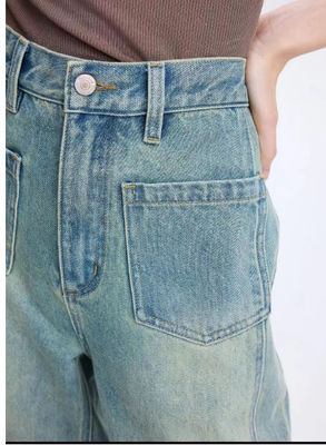 Loose-fit wide-leg design with mid-high waist