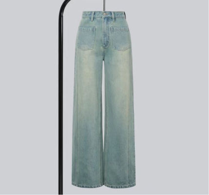 Loose-fit wide-leg design with mid-high waist
