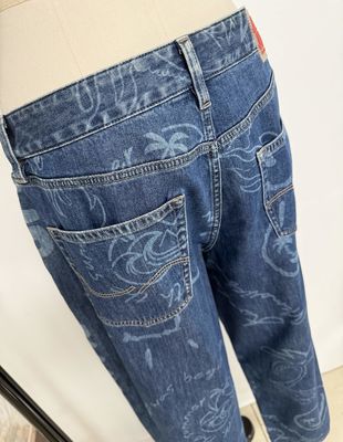 Mens Straight Leg Jeans Practical And Stylish Back Pocket Design