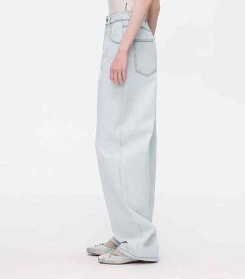 Banana Cut Curved Design Flattering Straight Leg Jeans Various Body Types