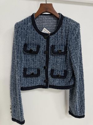 Classic Loose H Shaped Cut Denim Blazer For A Flattering Silhouette