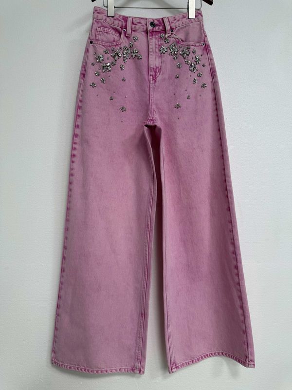 Extra Long Wide Leg Design  Pink Denim  Jeans For A Leg-Lengthening Effect