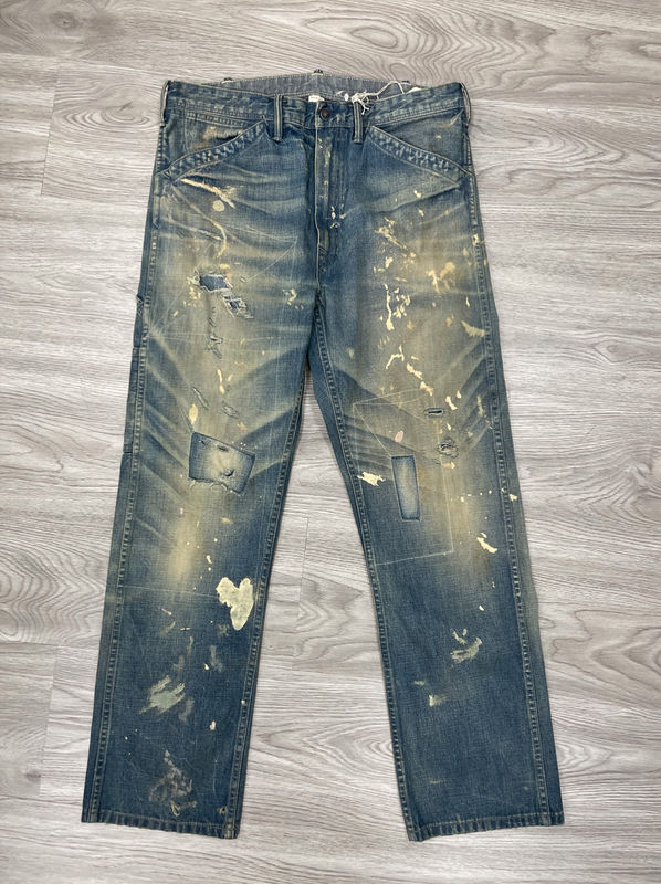 Bold Paint Splatter Design Straight Leg Jeans For An Artistic And Edgy Aesthetic